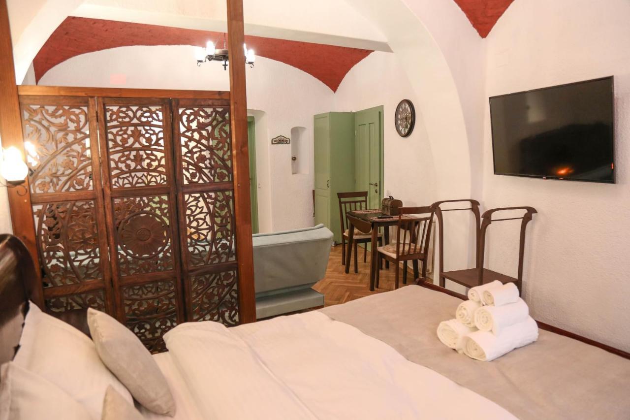 Residence Krone Braşov Extérieur photo